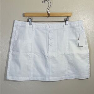 NWT Daily Thread White Jean Button-Front Mini Skirt